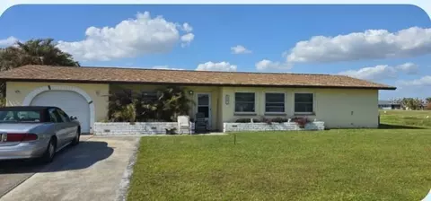 104 Caddy Rd, Rotonda West, FL 33947