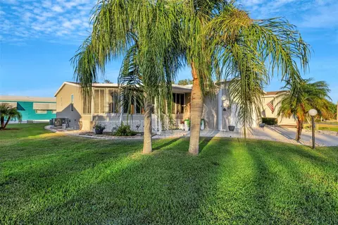 8407 Castle Garden Rd, Palmetto, FL 34221