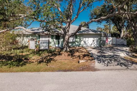 7346 Regina Dr, Englewood, FL 34224