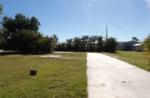 205 Via De Luna, Englewood, FL 34224