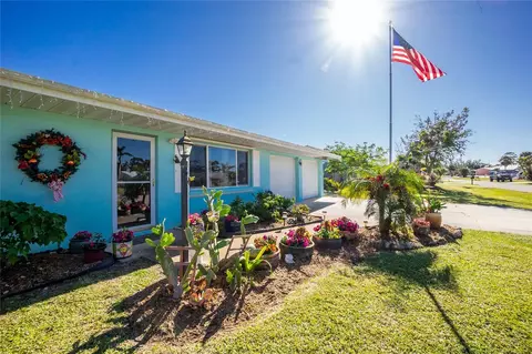 2495 Tenth St, Englewood, FL 34224