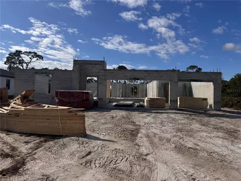 5471 Brussels Ter, Port Charlotte, FL 33981