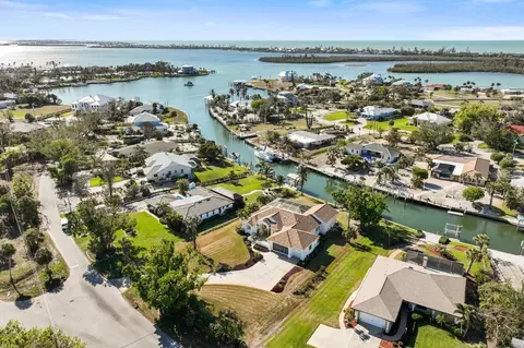 385 Pelican Bnd, Placida, FL 33946