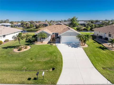 17 Bunker Ct, Rotonda West, FL 33947