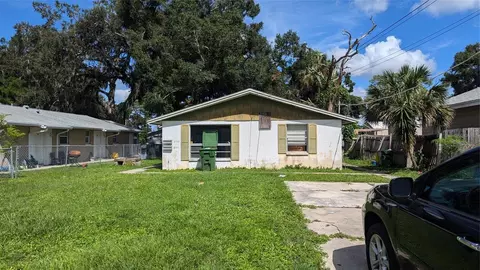 2151 7th St, Sarasota, FL 34237