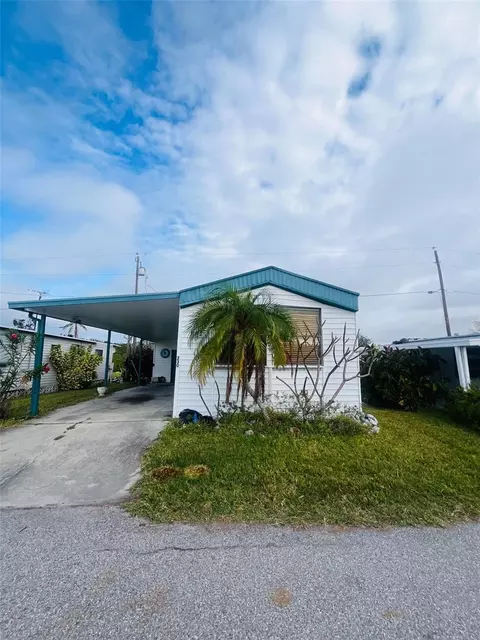 230 Palm Ln, Palmetto, FL 34221