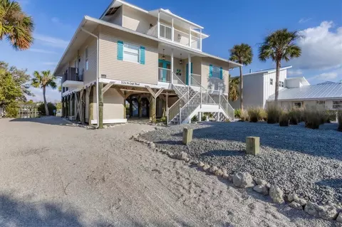 534 Gulf Blvd, Placida, FL 33946
