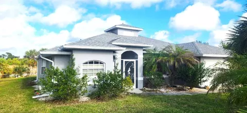 328 Baytree Dr, Rotonda West, FL 33947