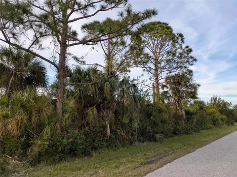 7475 Clayton St, Englewood, FL 34224