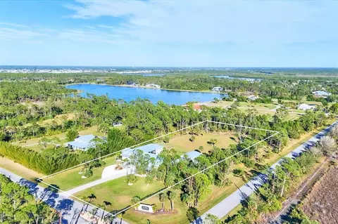 9000 Falcon Ct, Venice, FL 34293