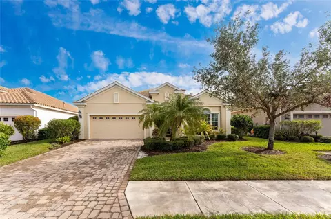 10820 Trophy Dr, Englewood, FL 34223