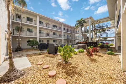 708 Tamiami Trl S #103, Venice, FL 34285