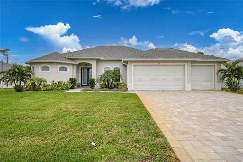 5 Broadmoor Ln, Rotonda West, FL 33947