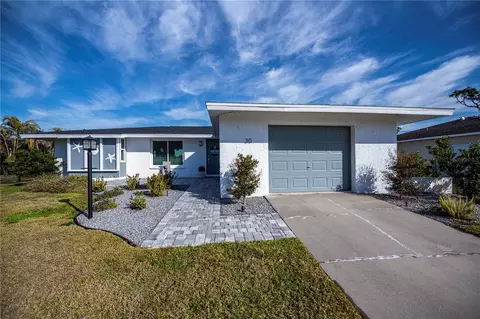 30 Oakland Hills Pl, Rotonda West, FL 33947