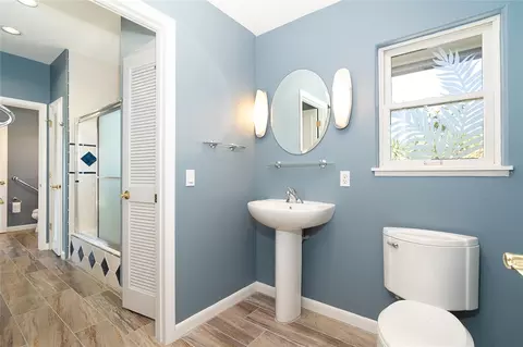 Bath - 5 Pointe Way, Placida, FL 33946 photo 4 of 6