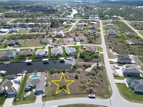15562 Mccomb Cir, Port Charlotte, FL 33981