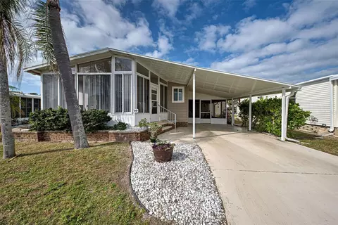 99 N Easter Island Cir, Englewood, FL 34223