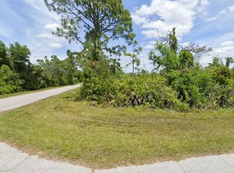 3527 Dwight St, Port Charlotte, FL 33981