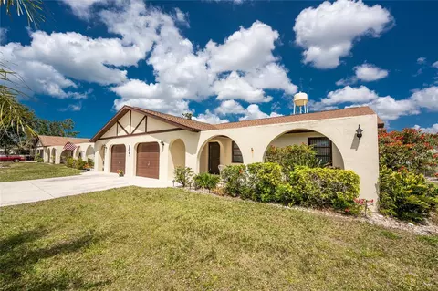 204 High Point Dr # B, Englewood, FL 34223