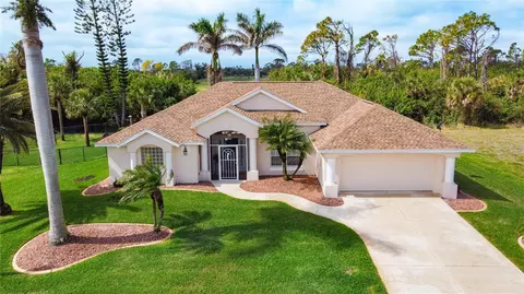 816 Rotonda Cir, Rotonda West, FL 33947
