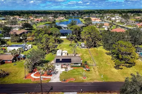 840 E 7th St, Englewood, FL 34223