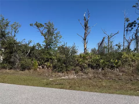 7054 Burnsville St, Englewood, FL 34224