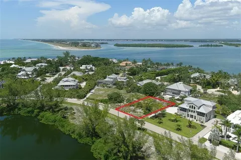16080 Gulf Shores Dr, Boca Grande, FL 33921