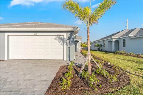 8077 Shore Lake Dr, Englewood, FL 34224