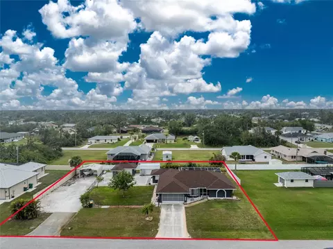10075 Bay Ave, Englewood, FL 34224