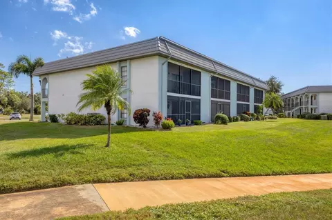 150 Englewood Isles Pkwy #201, Englewood, FL 34223