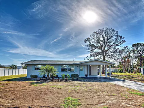 315 S Mango St, Englewood, FL 34223