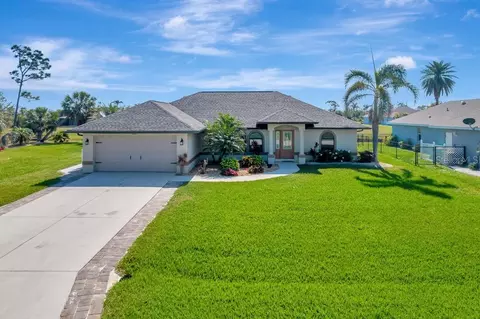 989 Rotonda Cir, Rotonda West, FL 33947