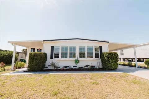 8443 Albatross Ln, Englewood, FL 34224