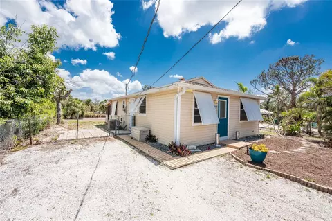 7035 York St, Englewood, FL 34224