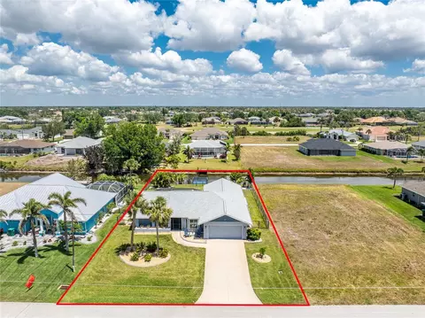 62 Mariner Ln, Rotonda West, FL 33947