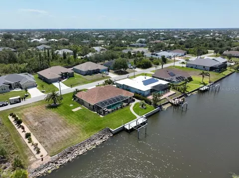 9158 Melody Cir, Port Charlotte, FL 33981