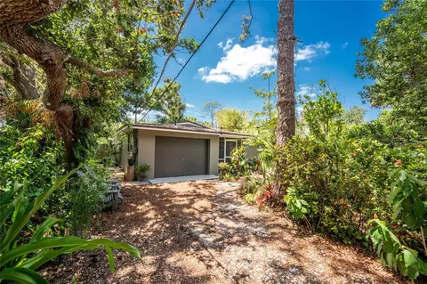 875 Morrison Ave, Englewood, FL 34223
