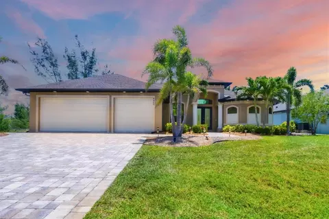8400 Antwerp Cir, Port Charlotte, FL 33981