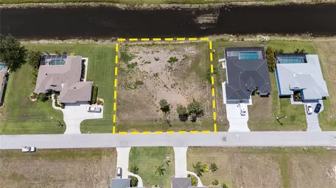 227 229 Tournament Rd, Rotonda West, FL 33947