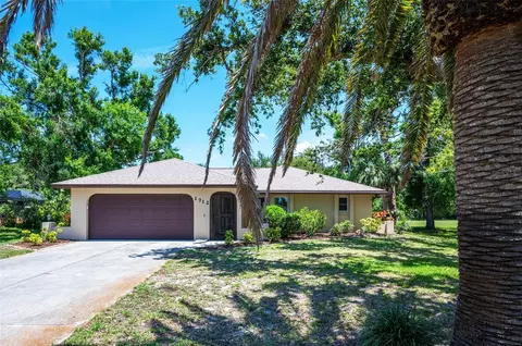 1712 Fessler St, Englewood, FL 34223