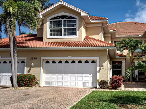2590 Tarpon Cove Dr #811, Punta Gorda, FL 33950