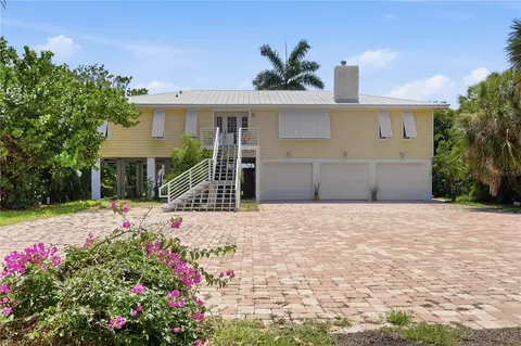 7505 Manasota Key Rd, Englewood, FL 34223