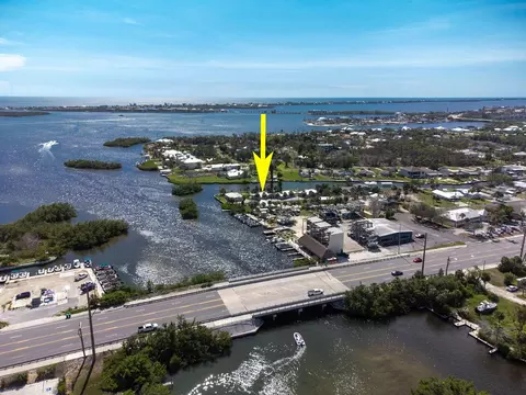1790 Manor Rd, Englewood, FL 34223