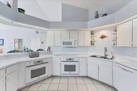 Kitchen - 285 Spaniards Rd, Placida, FL 33946 photo 5 of 5