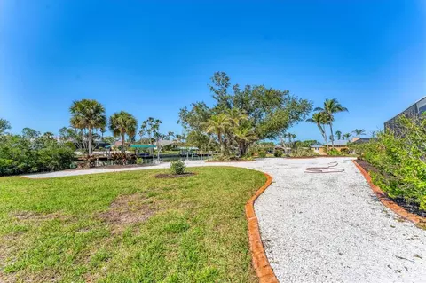 Exterior - 285 Spaniards Rd, Placida, FL 33946 photo 9 of 12