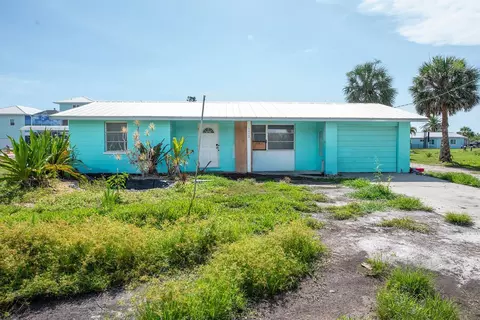 10452 Raymond St, Englewood, FL 34224