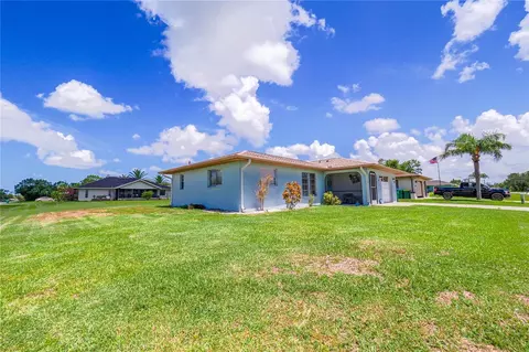 7437 Bass St, Englewood, FL 34224