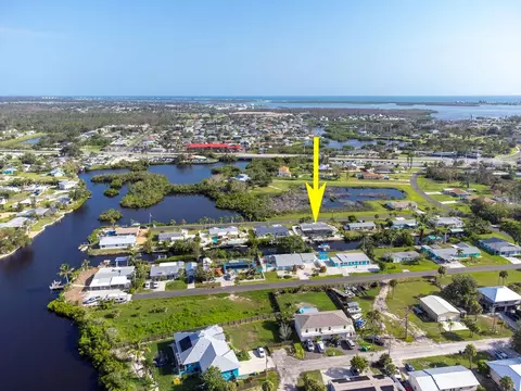 1030 Haste Ln, Englewood, FL 34223
