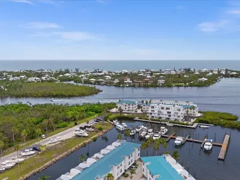 8041 Bay Pointe Dr, Englewood, FL 34224