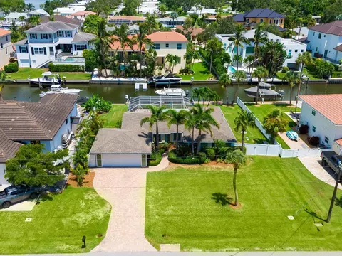 1613 Shelburne Ln, Sarasota, FL 34231
